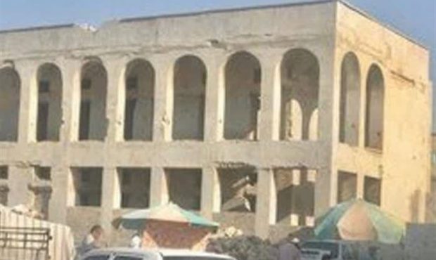 بازسازی ساختمان تاریخی گمرک بندر دیر در دستور کار قرار گرفت